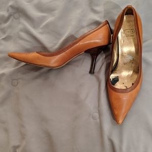 Circa Joan & David heels
